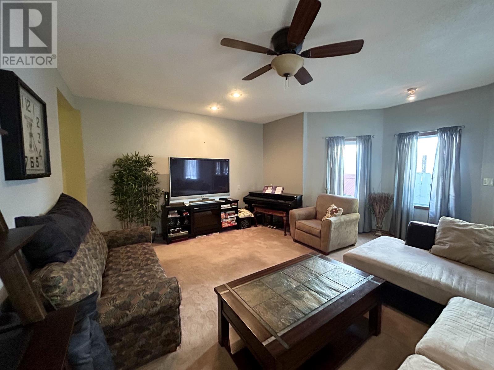 626 Second Street West - 7