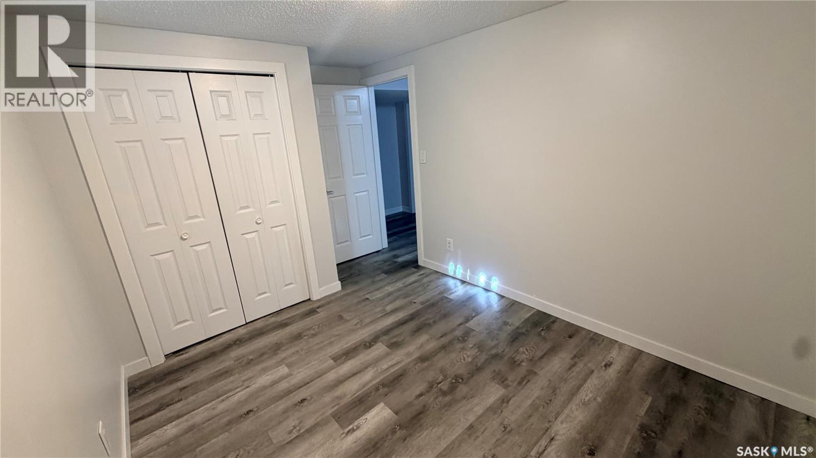649 Douglas CRESCENT - 19