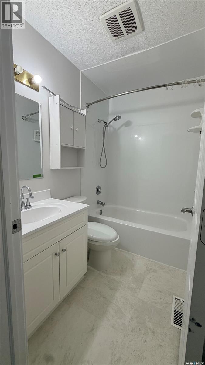 649 Douglas CRESCENT - 12