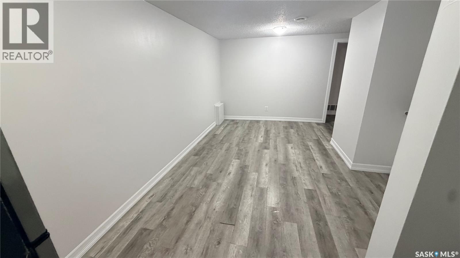 649 Douglas CRESCENT - 16