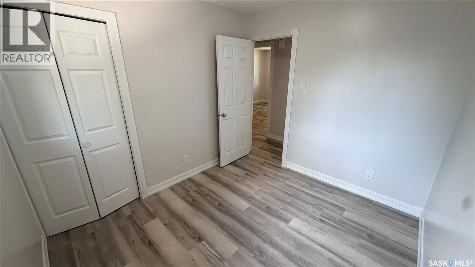 649 Douglas CRESCENT - 20