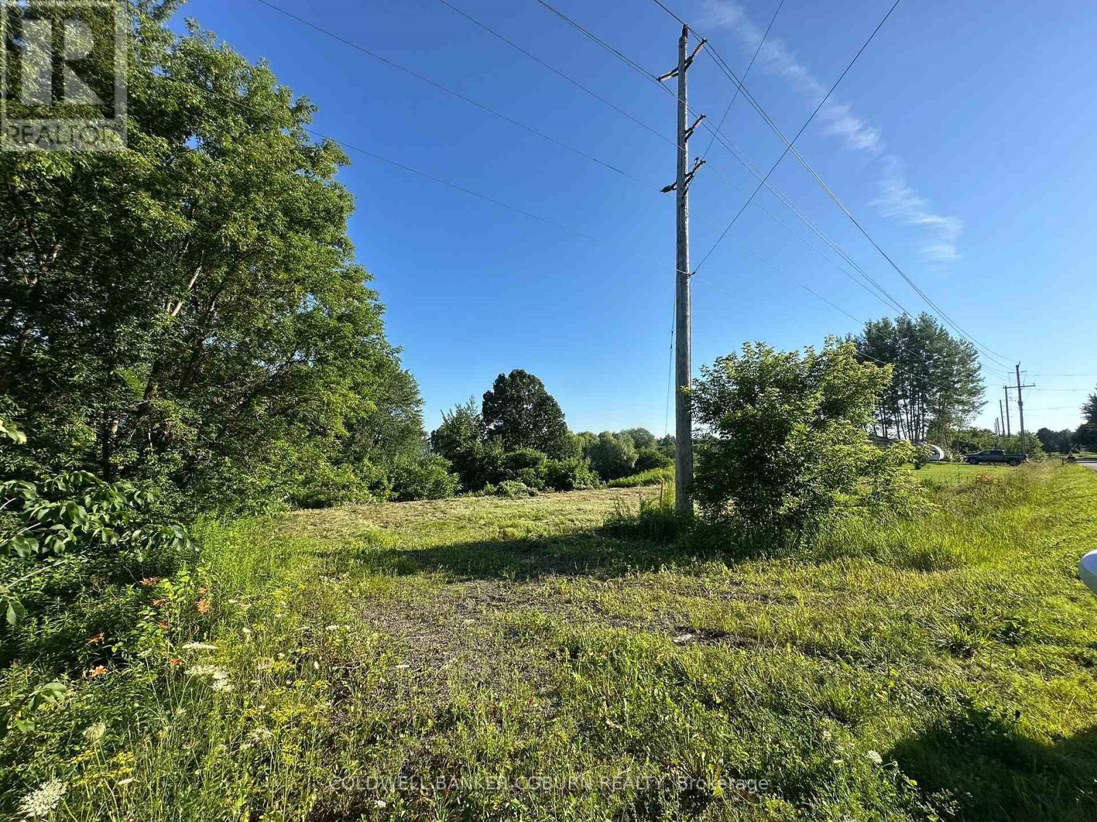 Waterfront Lot - laneway and hydro