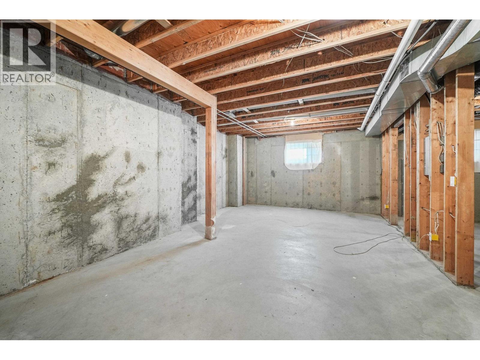 136 PARKSIDE DRIVE, Port Moody