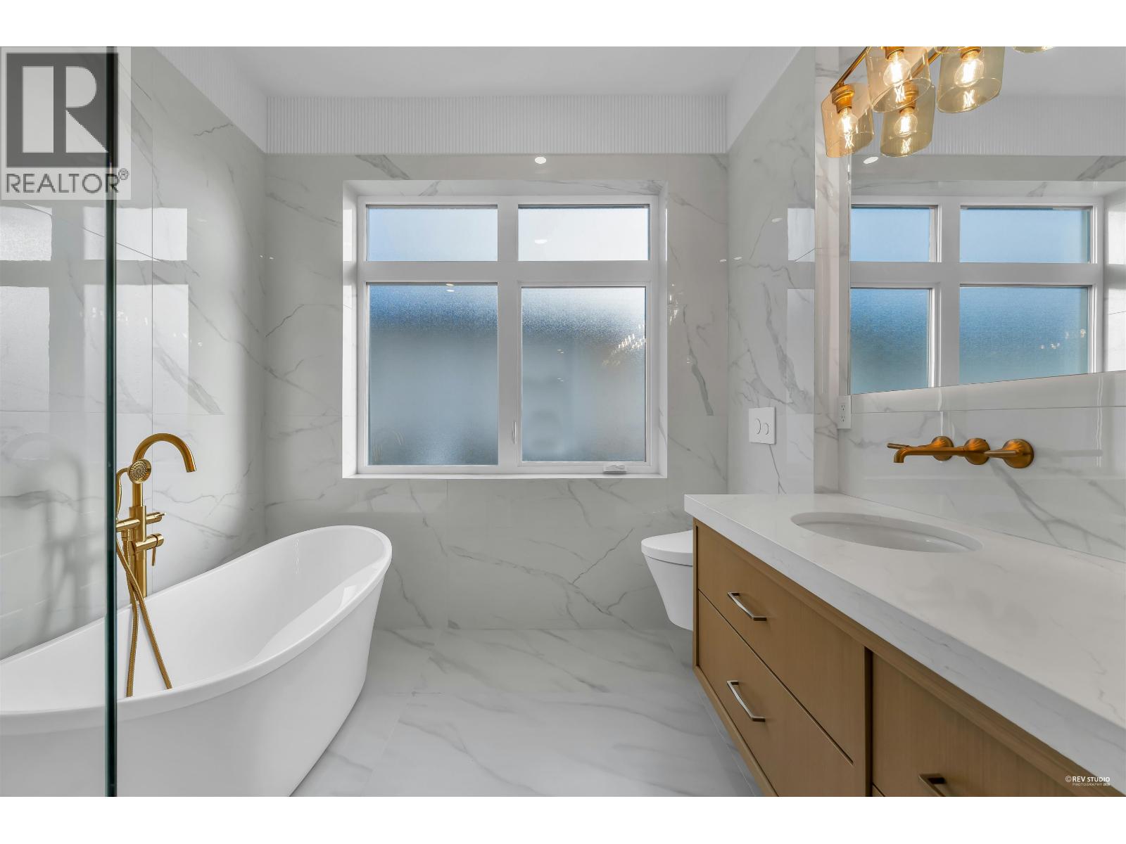 2246 W 20TH AVENUE, Vancouver
