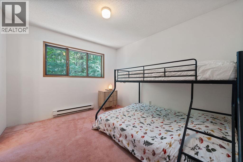 2050 MIDNIGHT WAY, Squamish