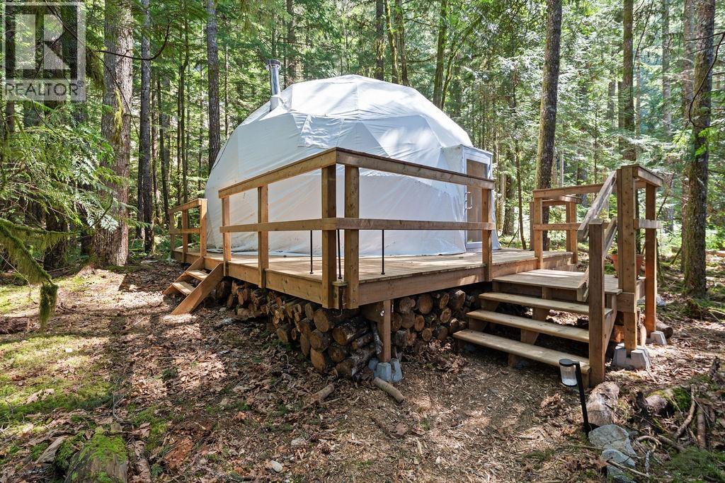 2050 MIDNIGHT WAY, Squamish
