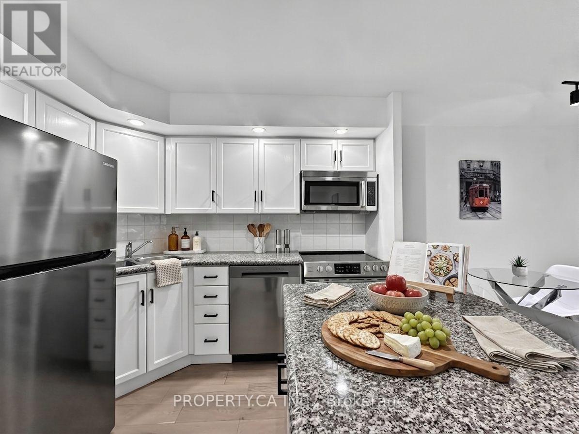 #329 250 WELLINGTON STREET - 16