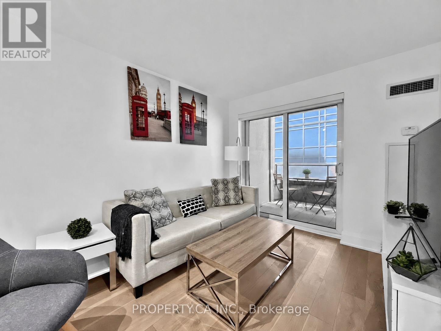 #329 250 WELLINGTON STREET - 8
