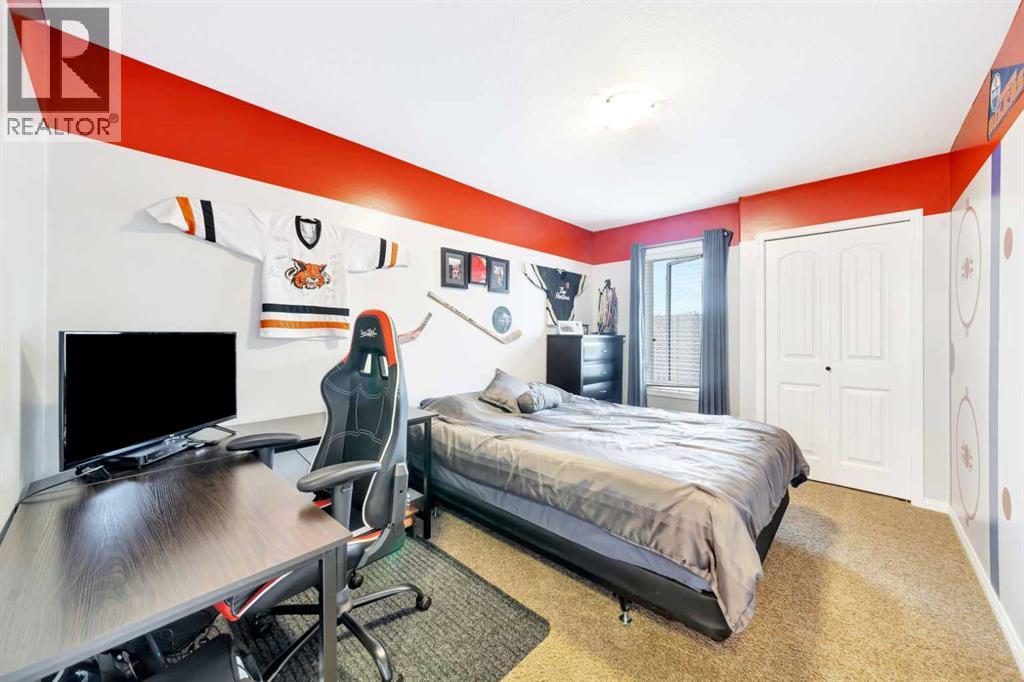 2111 56 Avenue - 25