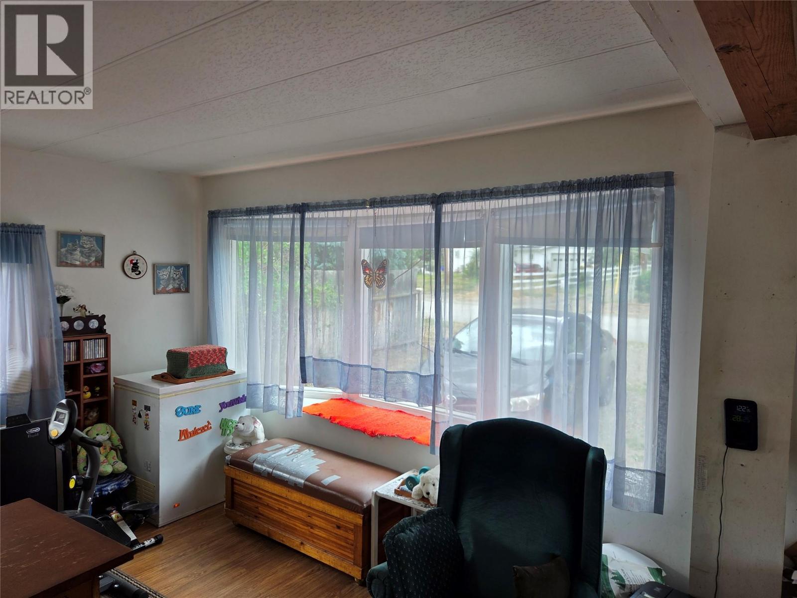 1529 Main Street, Keremeos