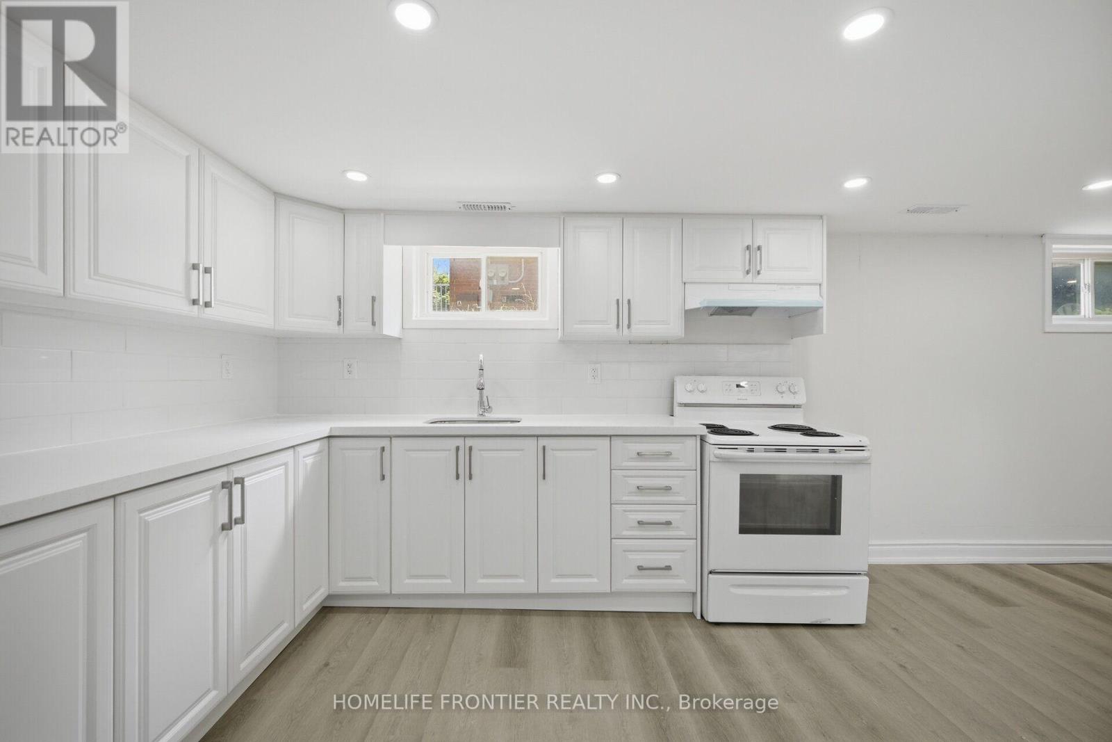 651 OLIVE AVENUE - 18