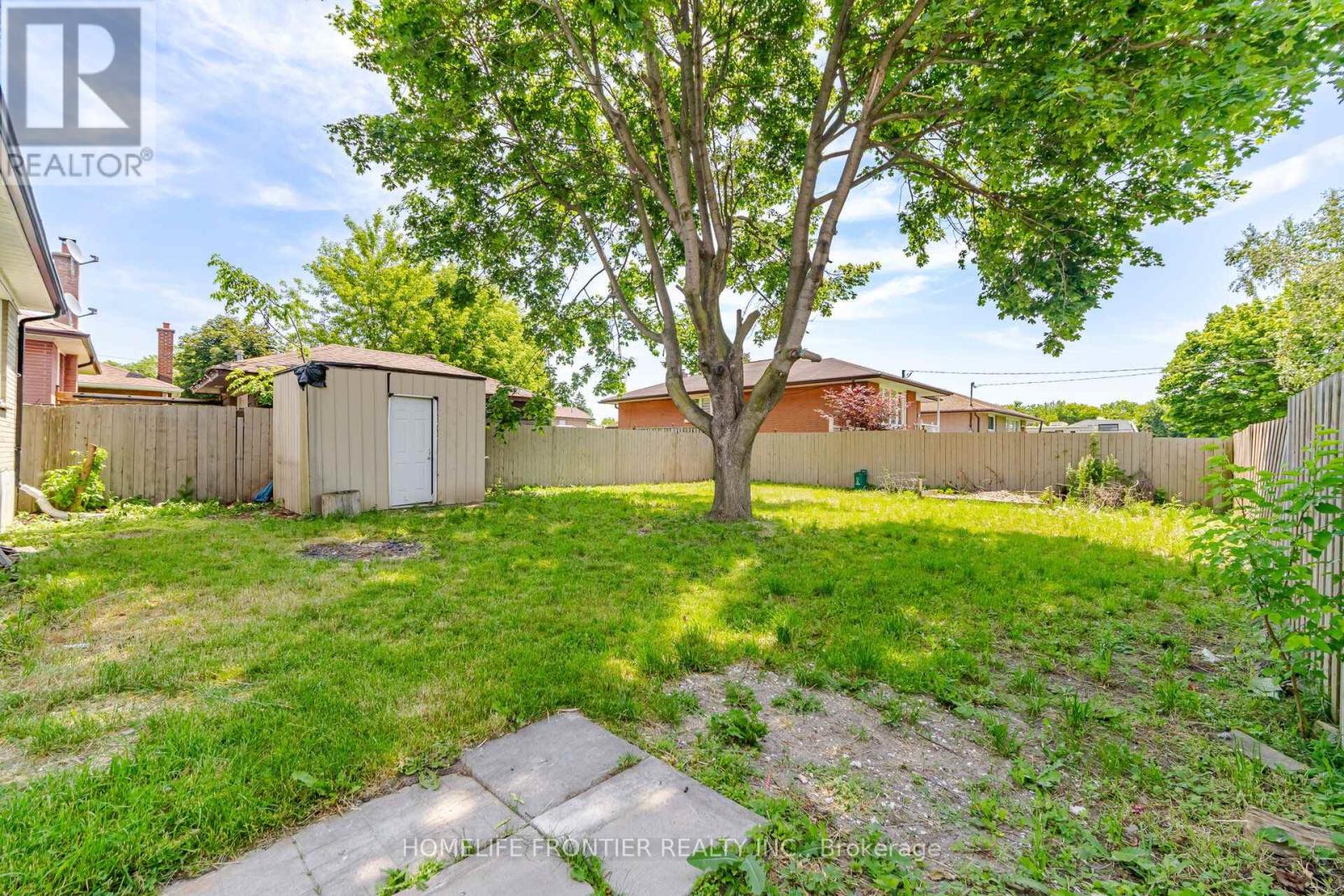 651 OLIVE AVENUE - 25