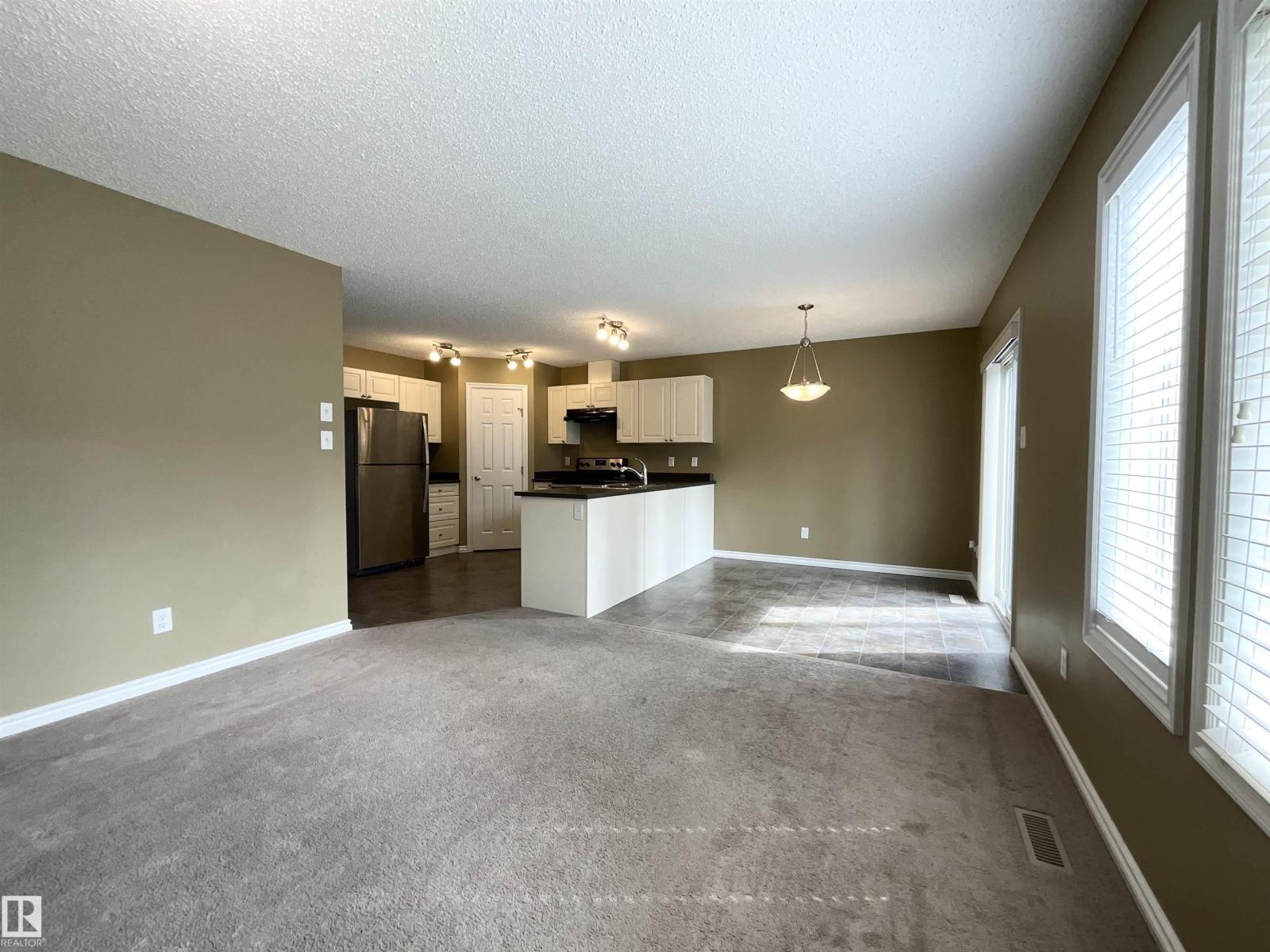 #33 9350 211 ST NW - 17