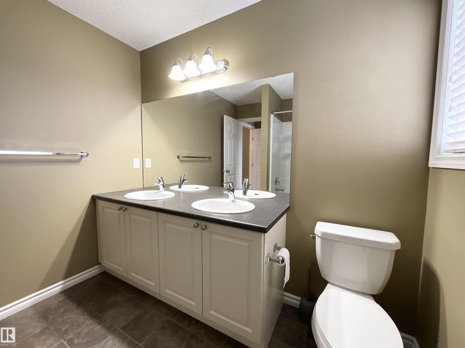 #33 9350 211 ST NW - 20