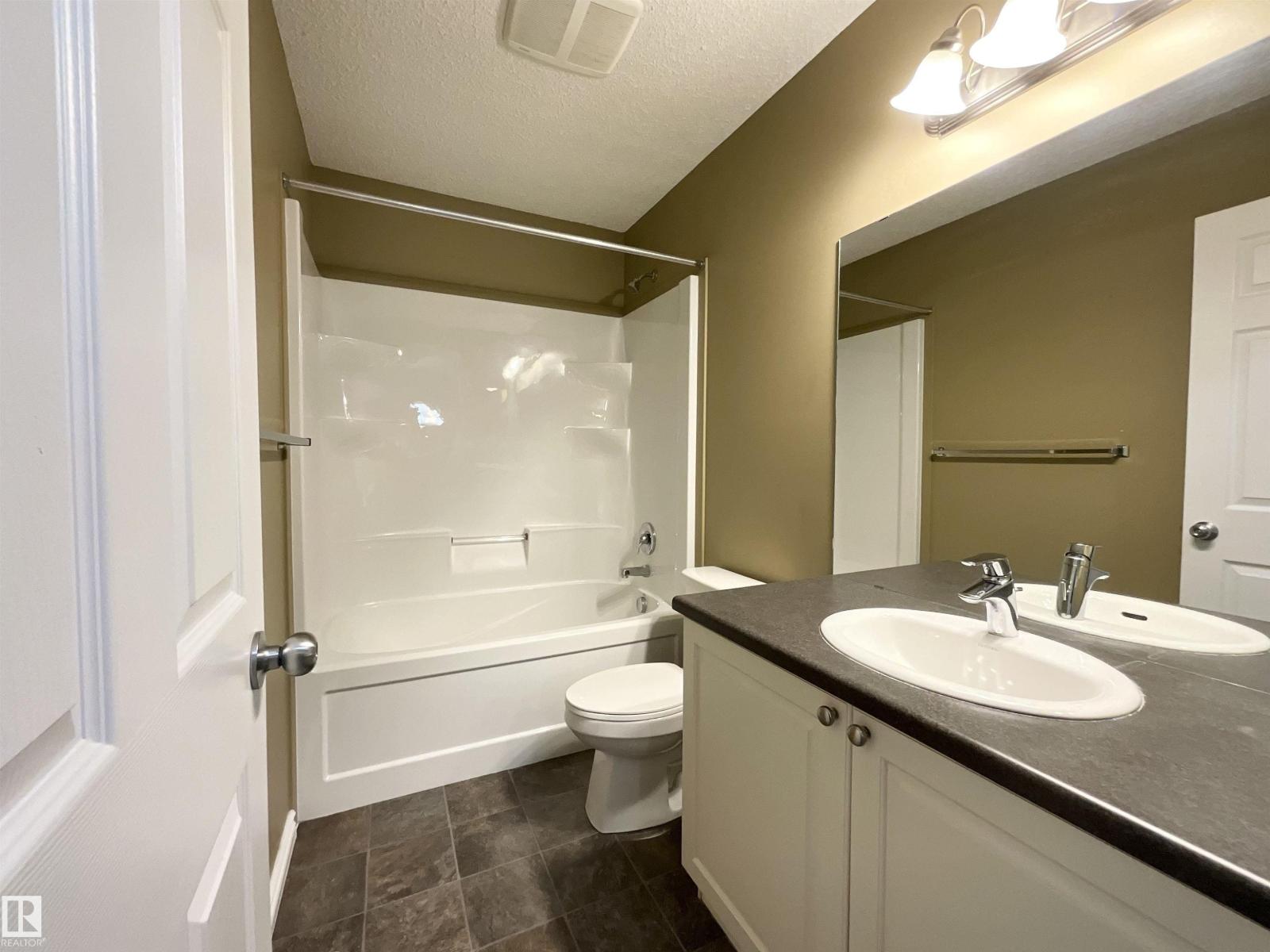 #33 9350 211 ST NW - 25