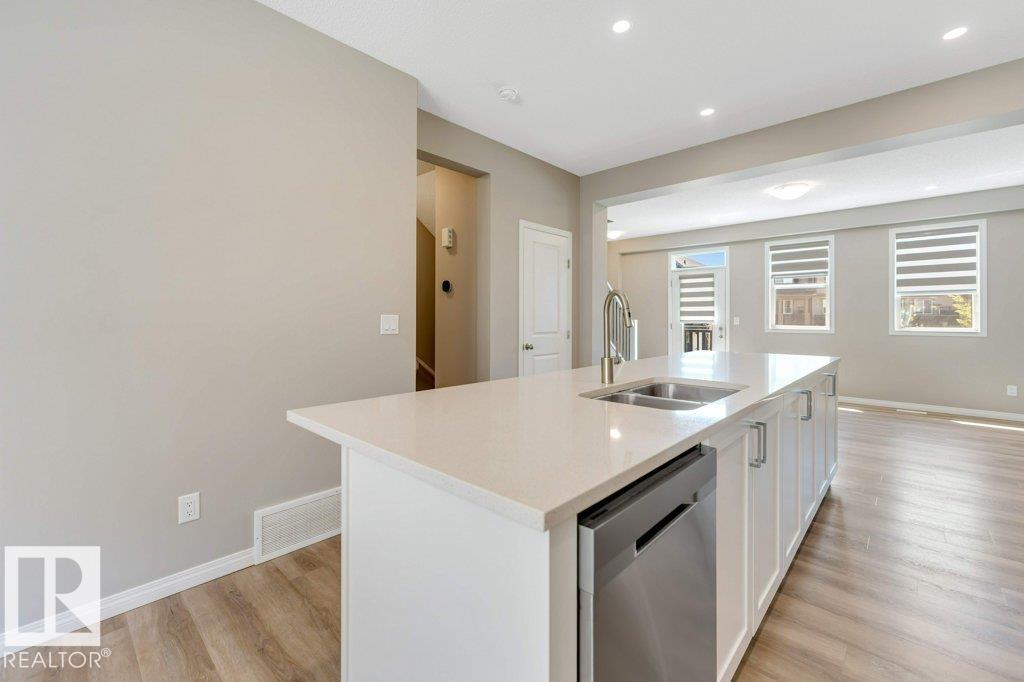#105 2072 WONNACOTT WY SW - 9