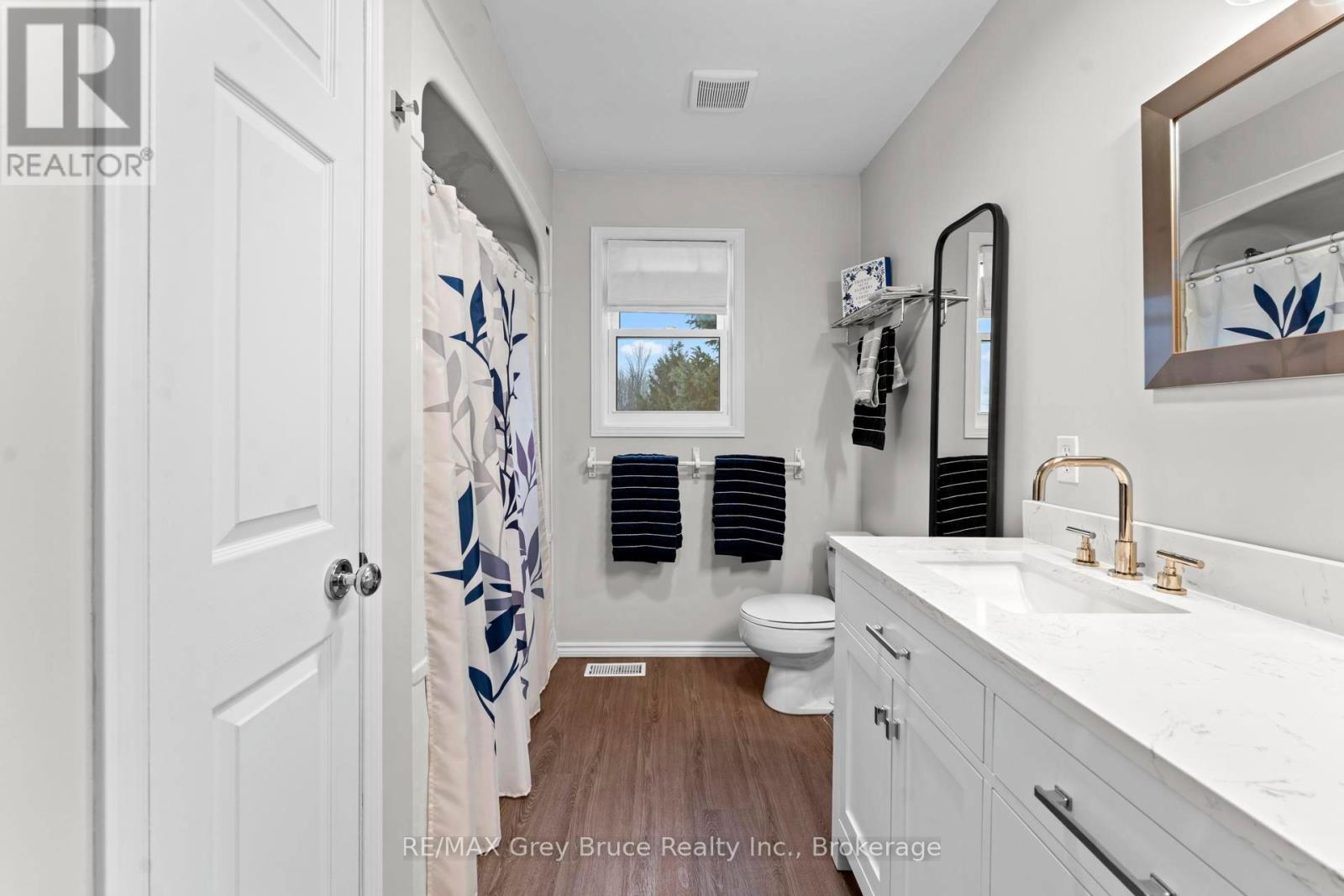 112 MARY AVENUE - 19