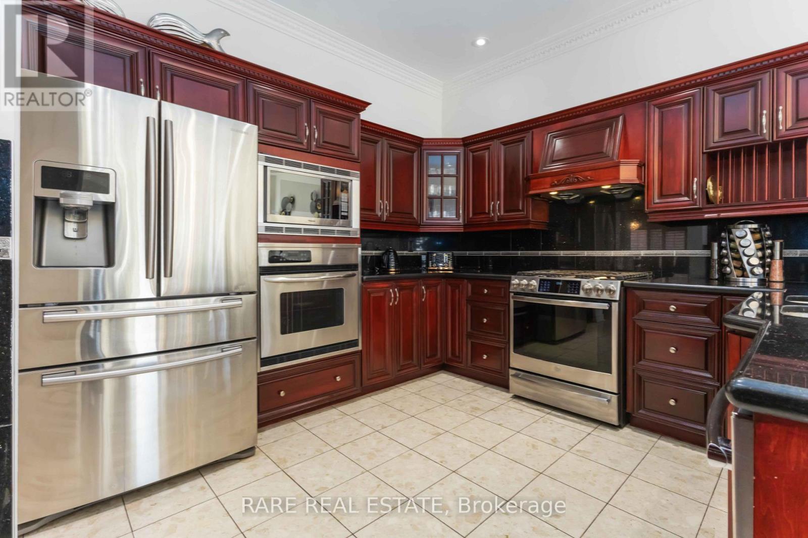 55 CASTLEMORE AVENUE - Image 11
