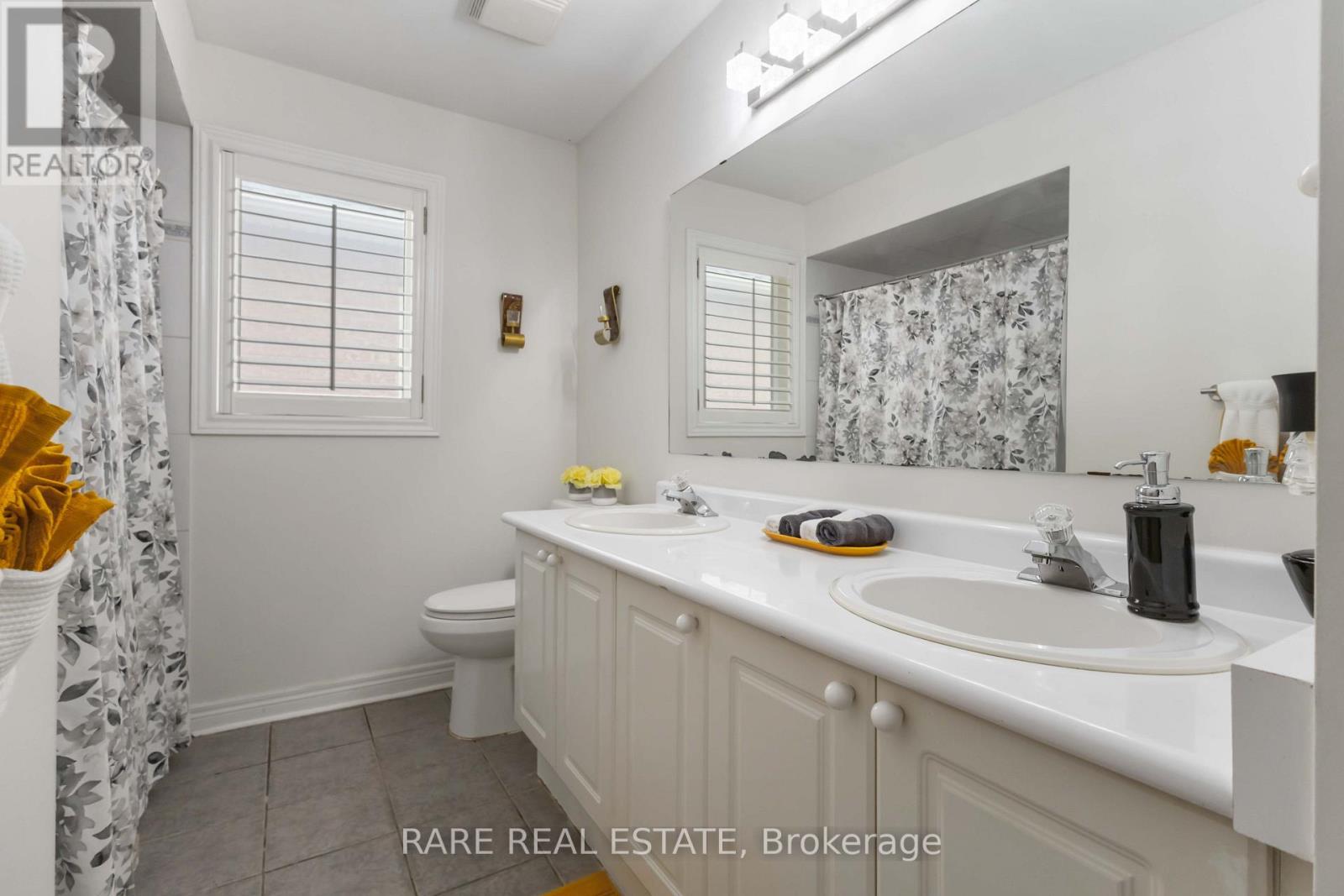 55 CASTLEMORE AVENUE - Image 22