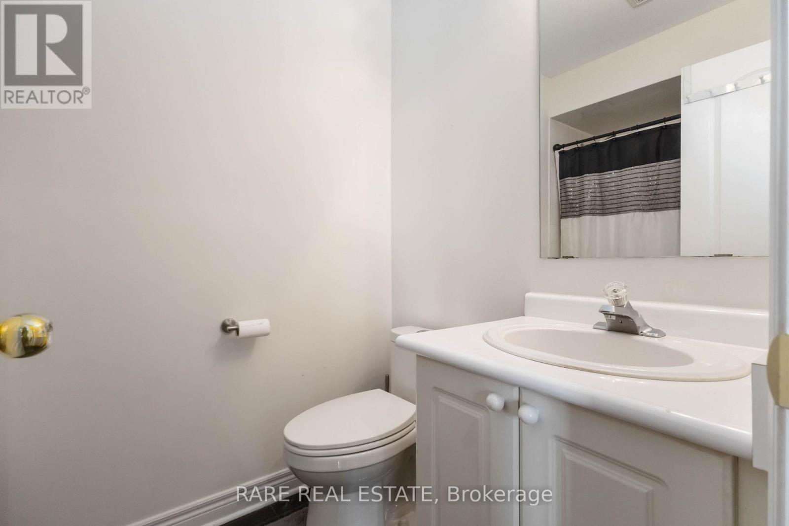 55 CASTLEMORE AVENUE - Image 24