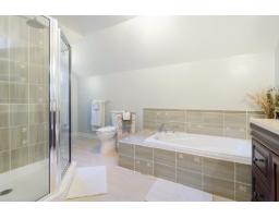 18 Ch. Bellevue, Blue Sea, QC J0X1C0 Photo 24