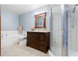 18 Ch. Bellevue, Blue Sea, QC J0X1C0 Photo 31