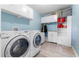 18 Ch. Bellevue, Blue Sea, QC J0X1C0 Photo 32
