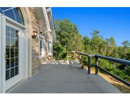 18 Ch. Bellevue, Blue Sea, QC J0X1C0 Photo 39