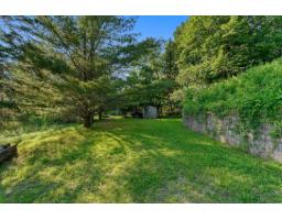 18 Ch. Bellevue, Blue Sea, QC J0X1C0 Photo 43