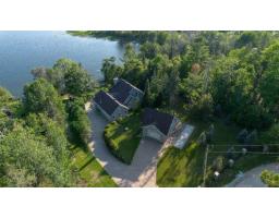 18 Ch. Bellevue, Blue Sea, QC J0X1C0 Photo 48