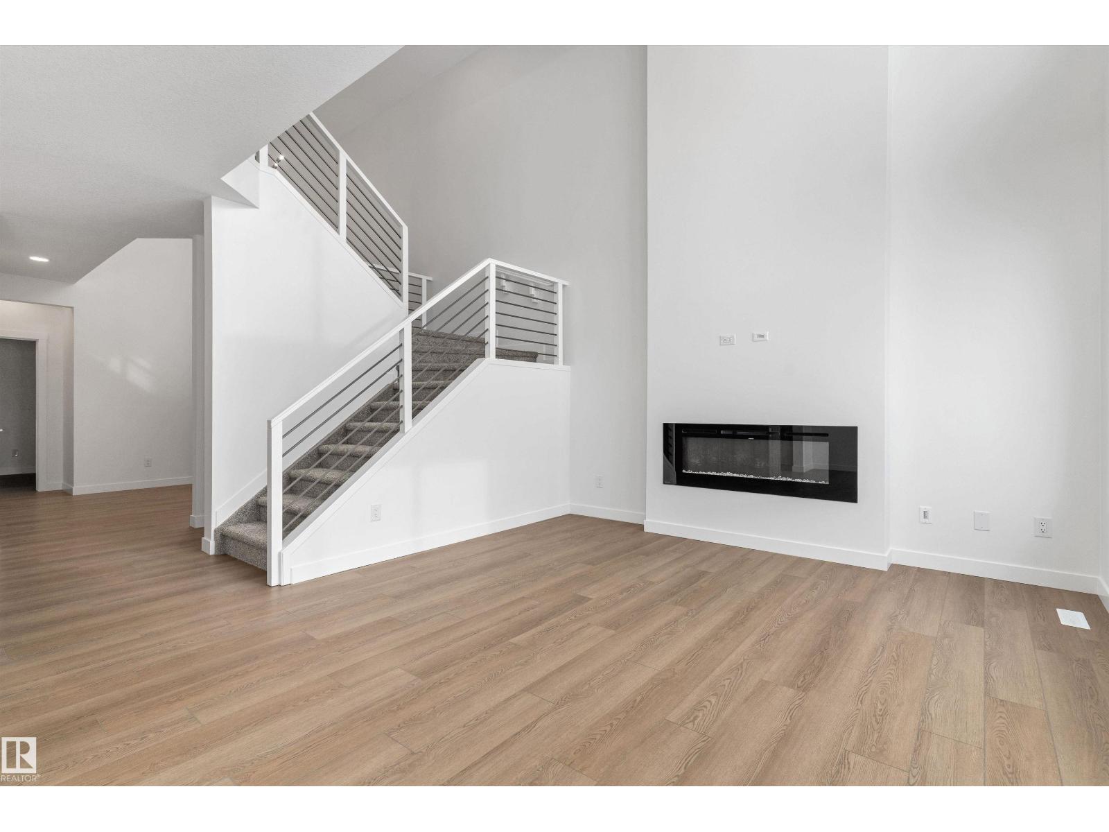 18927 28 AV NW - 19
