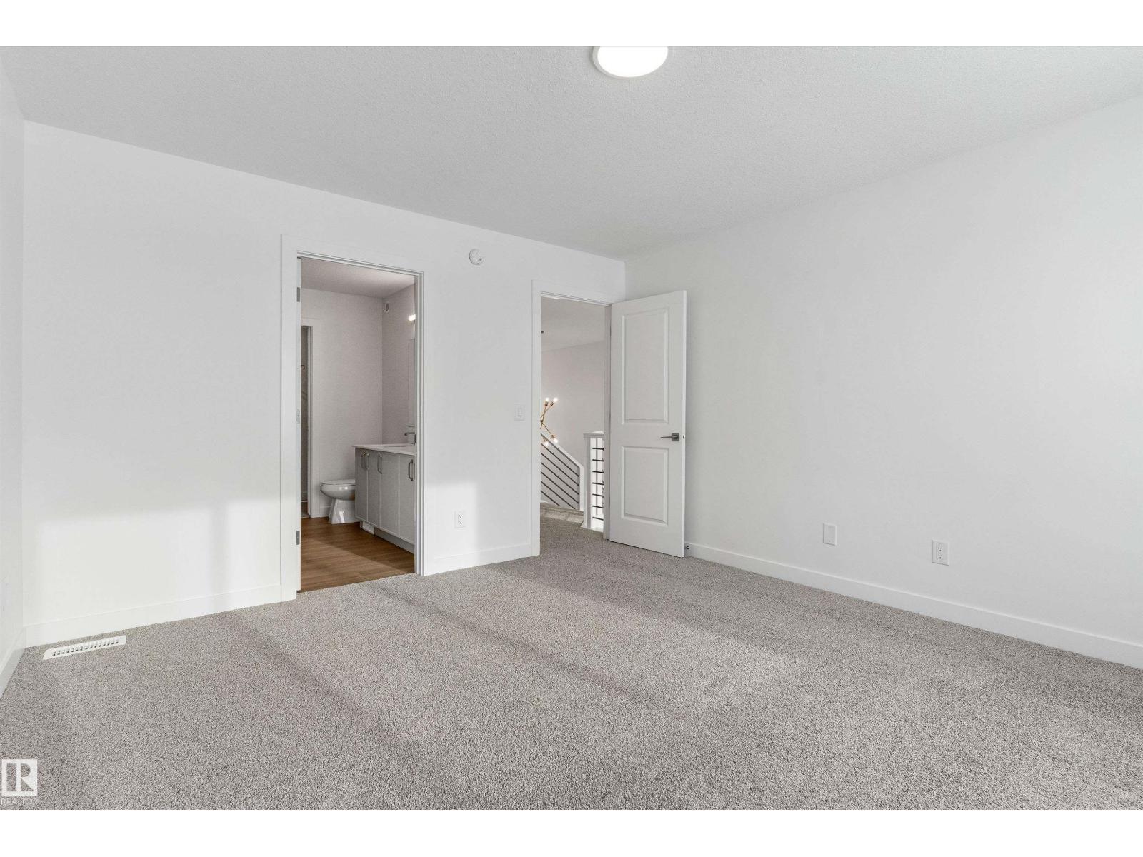 18927 28 AV NW - 27