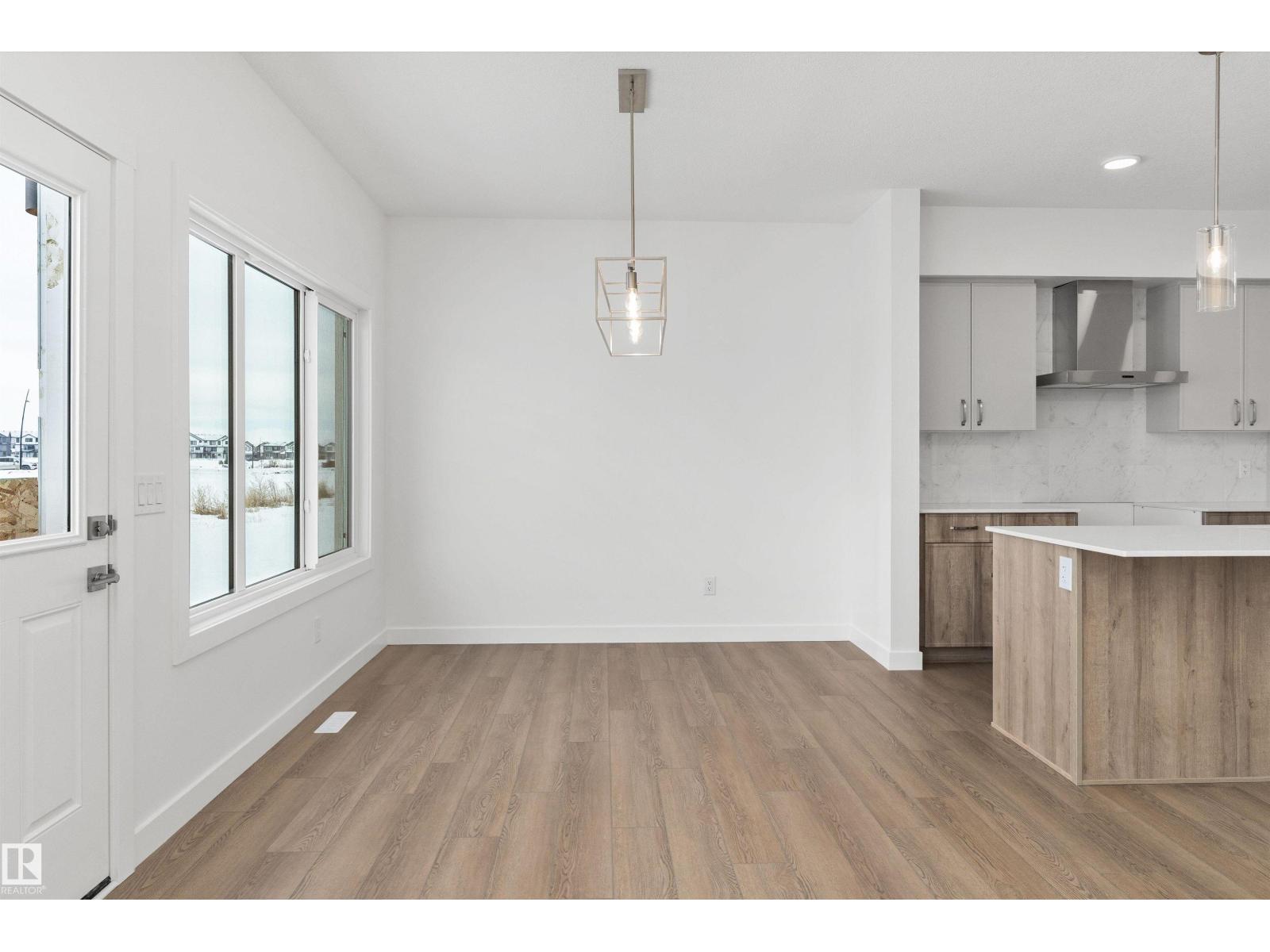 18927 28 AV NW - 16