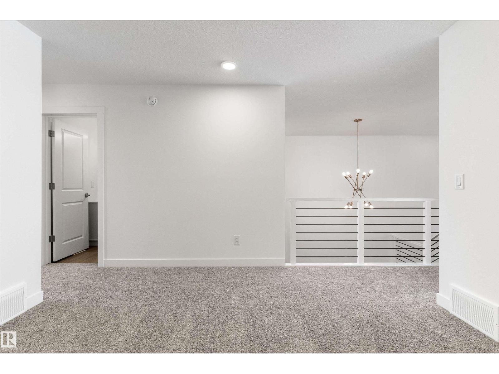 18927 28 AV NW - 33