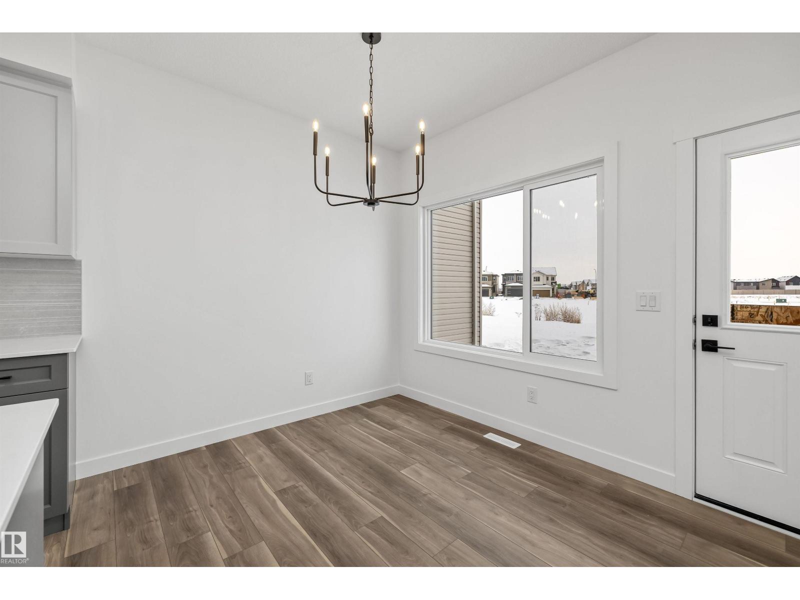 18931 28 AV NW - 12