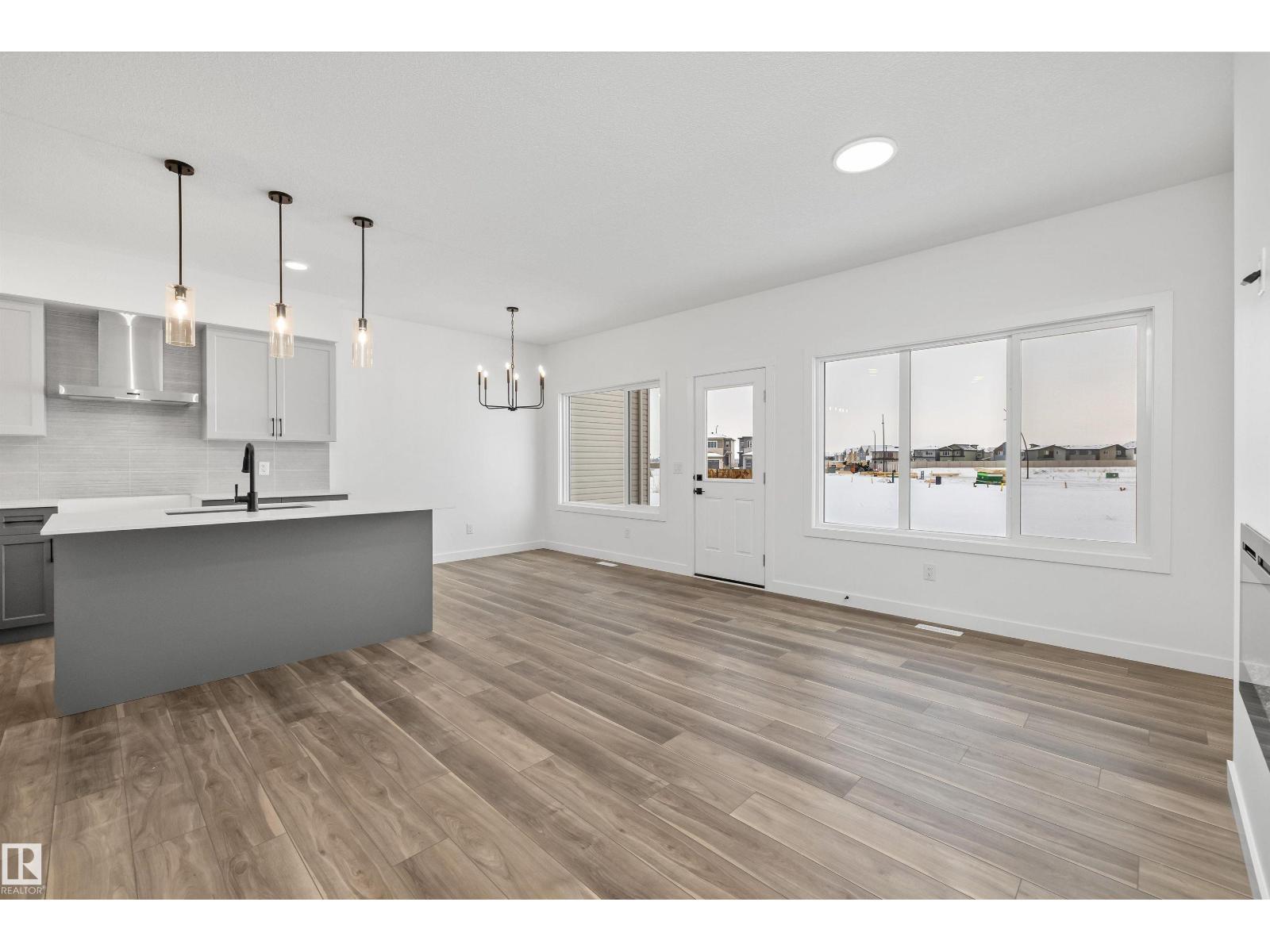 18931 28 AV NW - 17