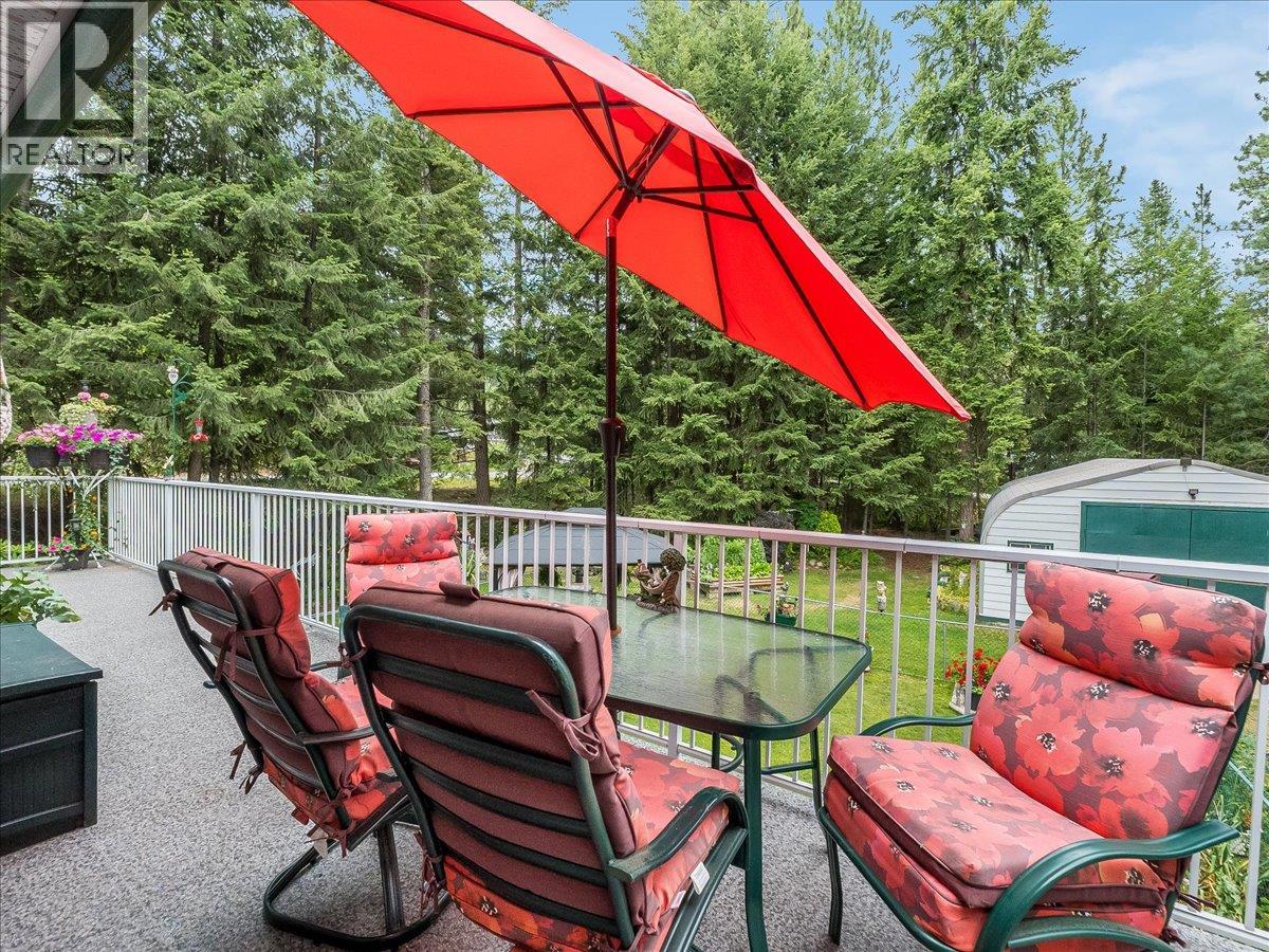 935 Pine Crescent - 10