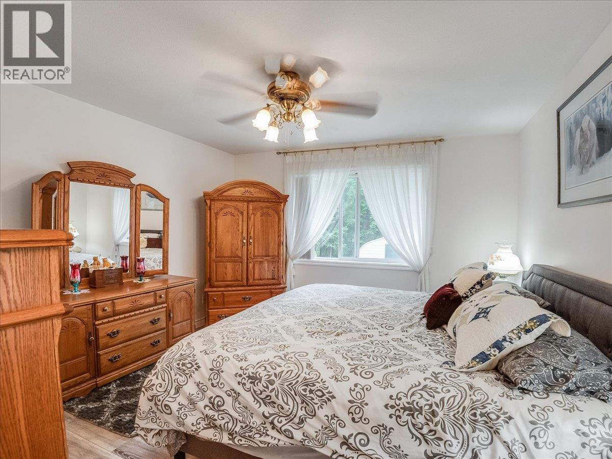 935 Pine Crescent - 20