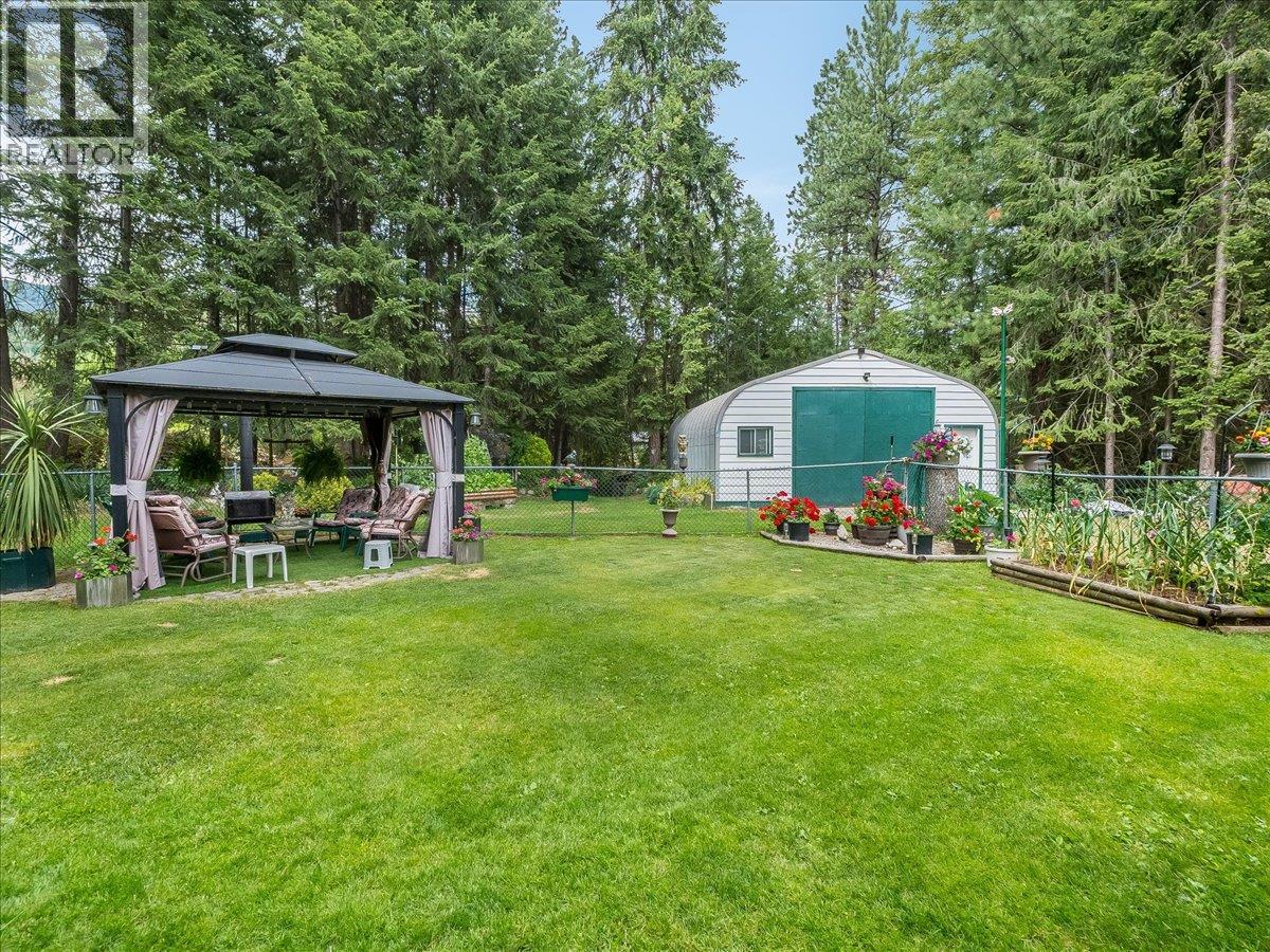 935 Pine Crescent - 46
