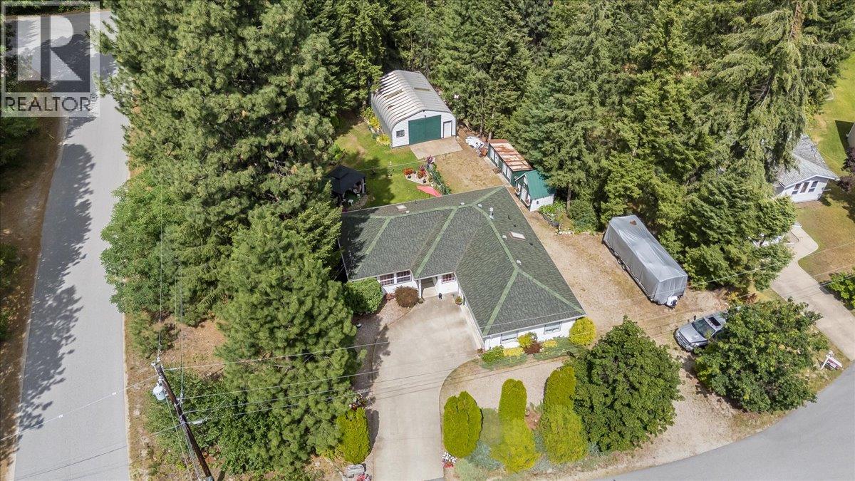 935 Pine Crescent - 50