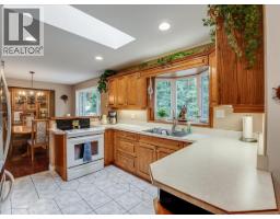 Family room - 935 Pine Crescent, Genelle, BC V0G1G0 Photo 8