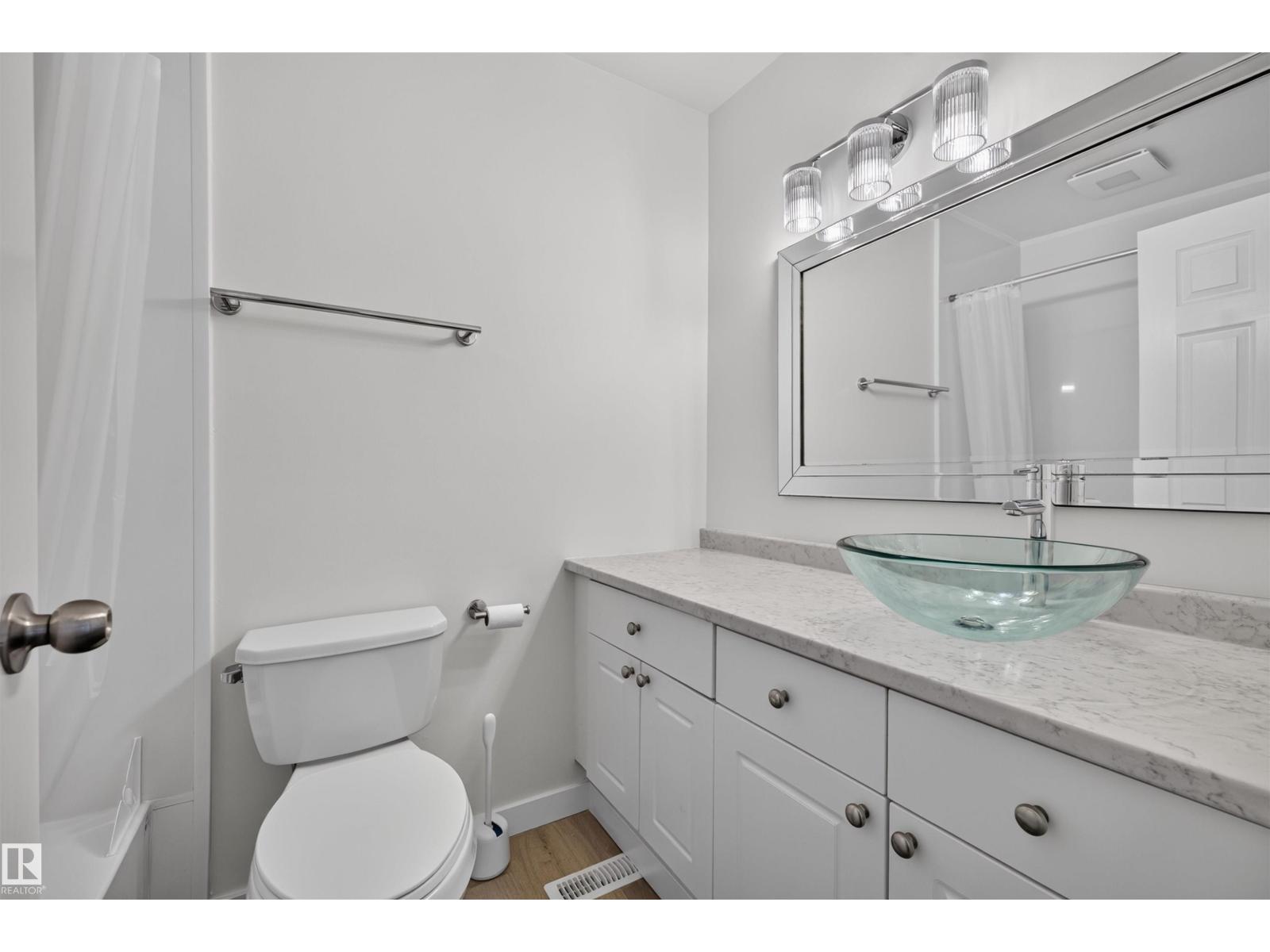 #186 11421 34 ST NW - 23
