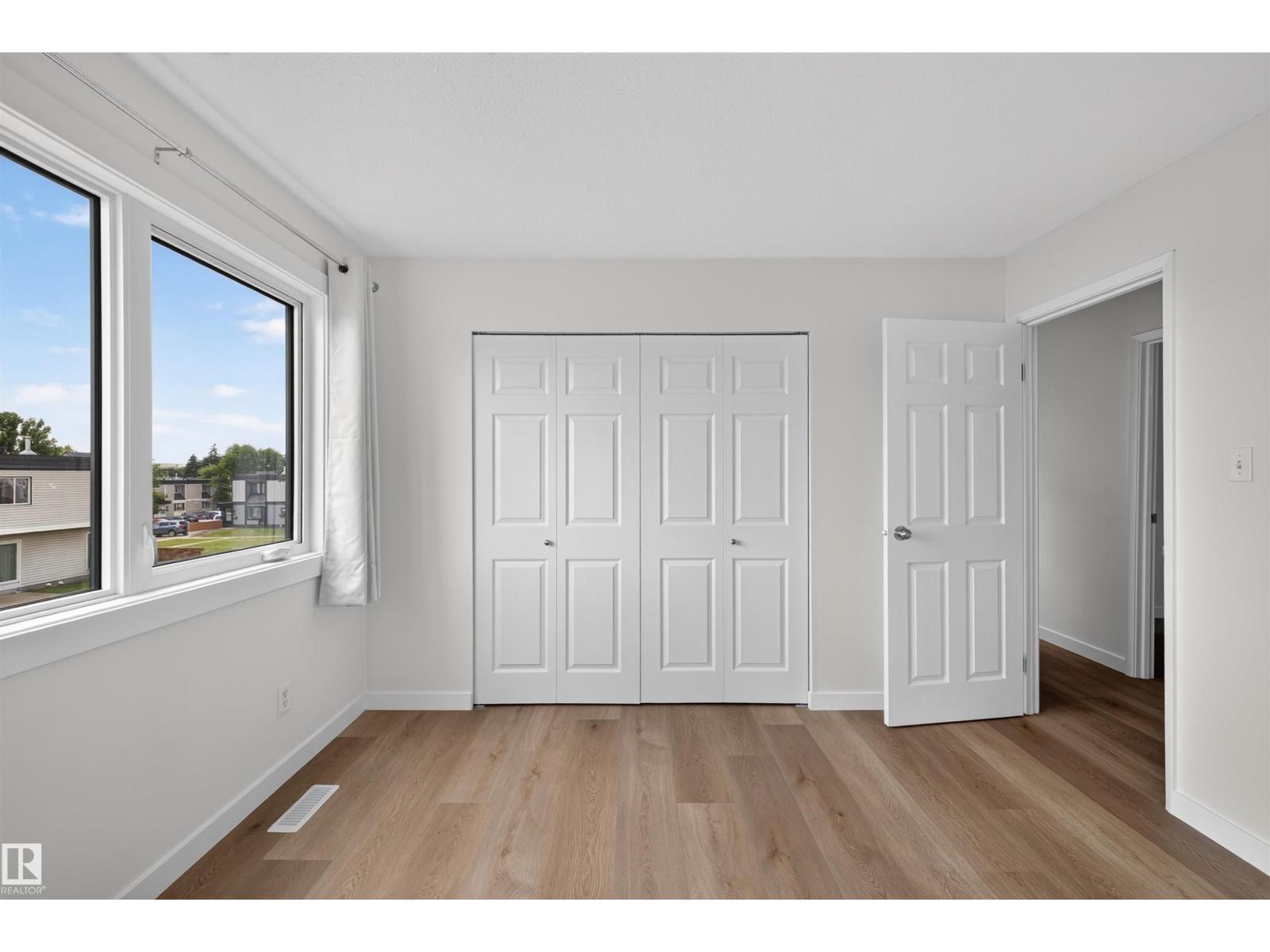 #186 11421 34 ST NW - 20