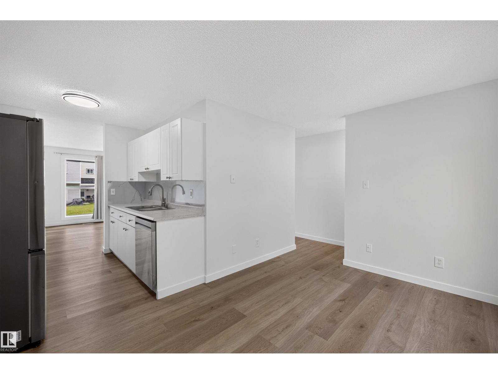 #186 11421 34 ST NW - 9