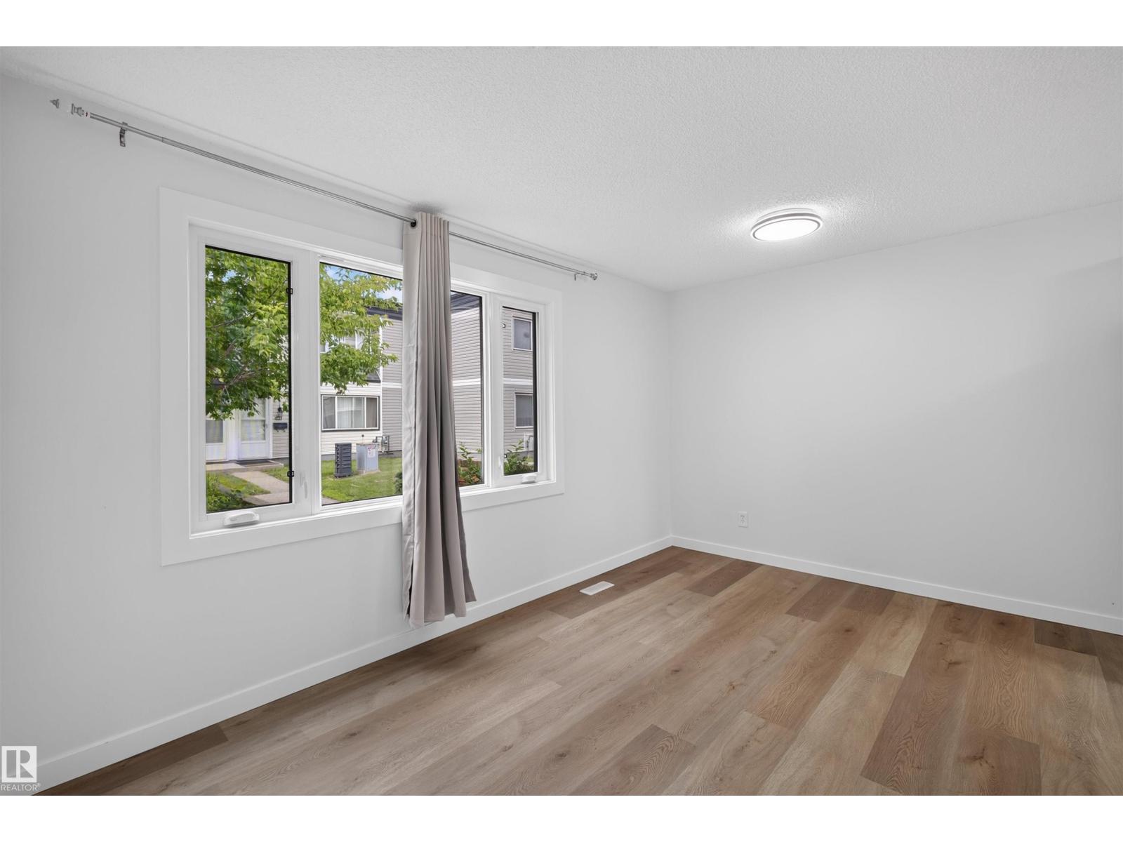 #186 11421 34 ST NW - 7