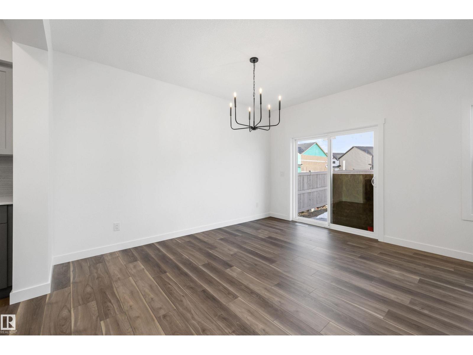 19428 25 AV NW - 18