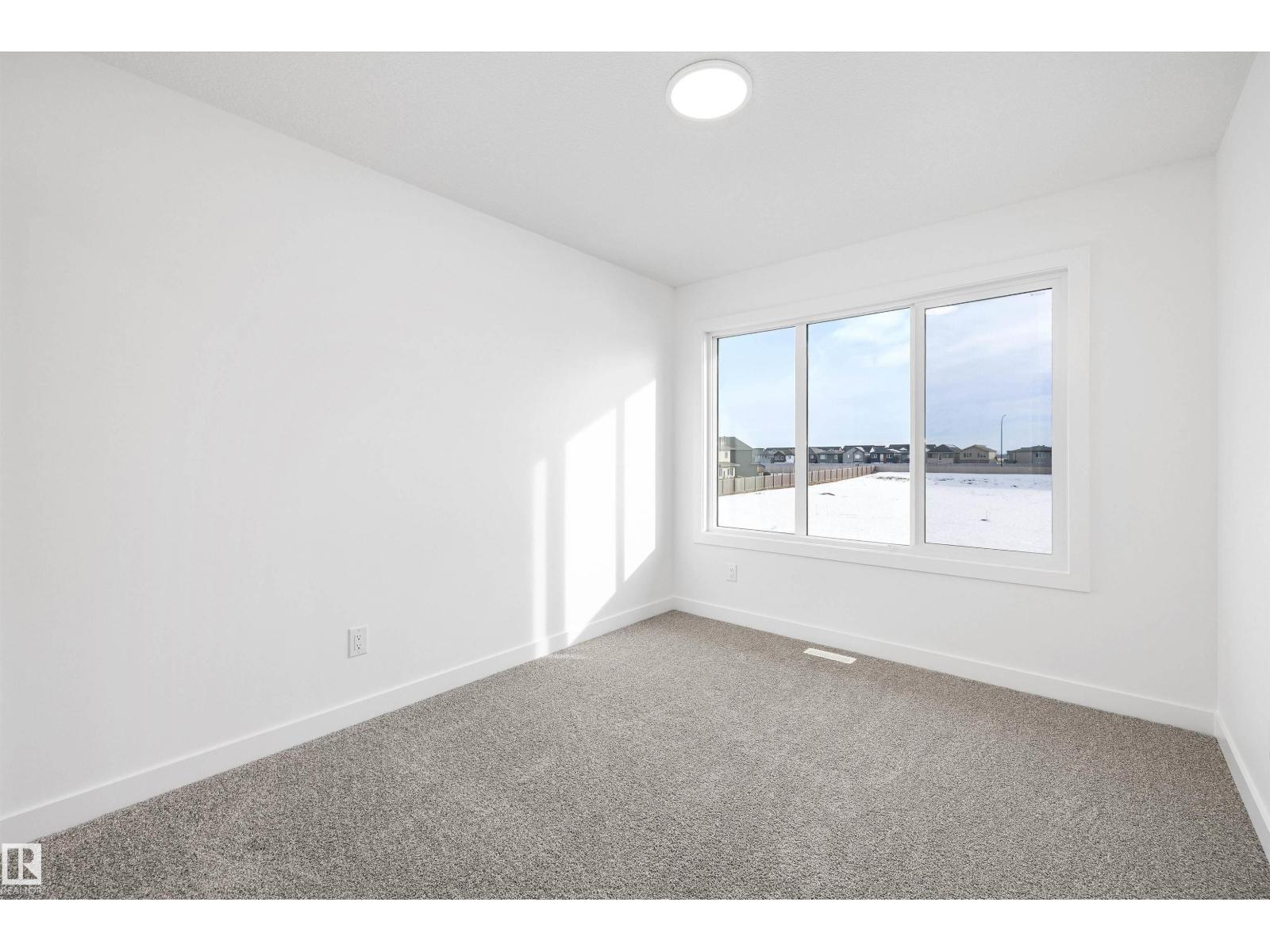19428 25 AV NW - 31