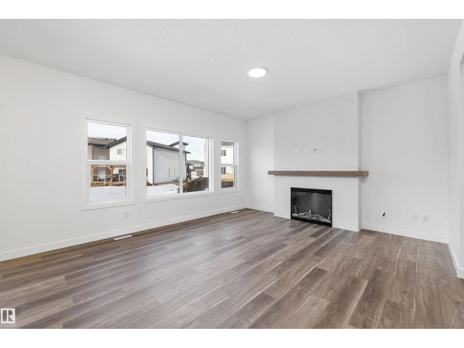 19428 25 AV NW - 22