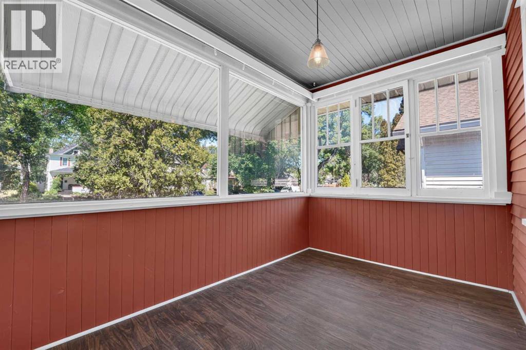 631 14 Street S - 4