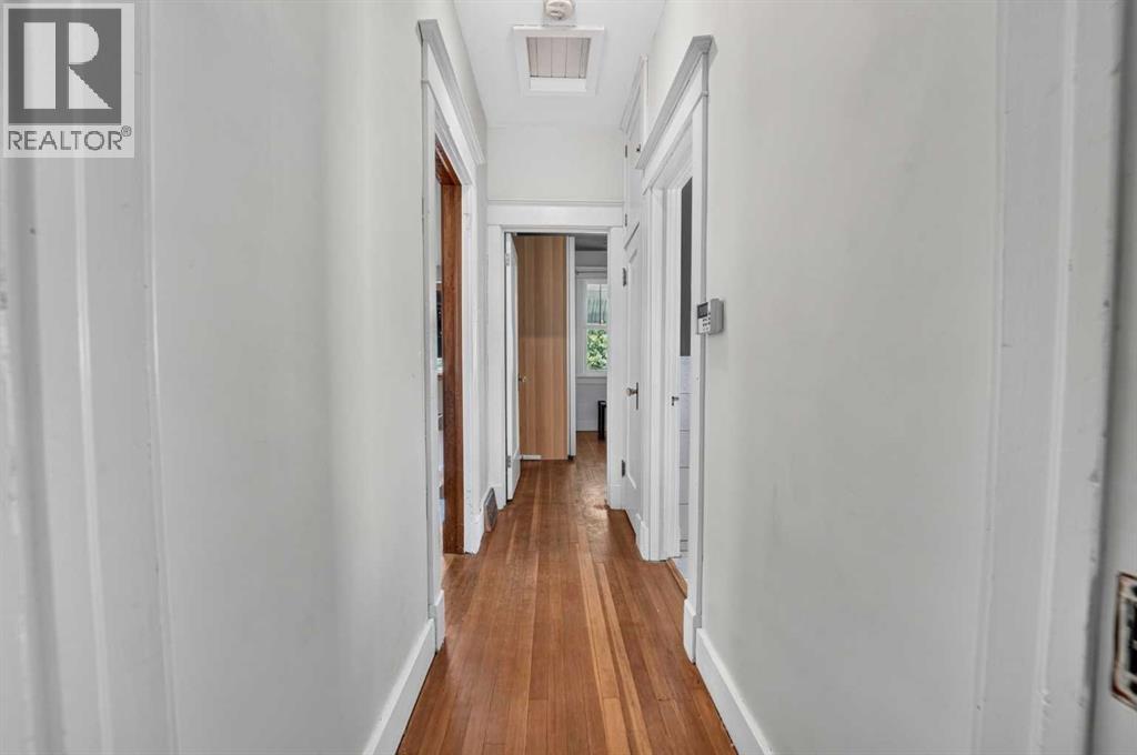 631 14 Street S - 24